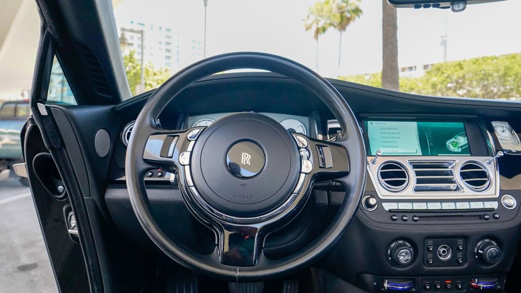 Used 2016 Rolls-Royce Dawn image 54