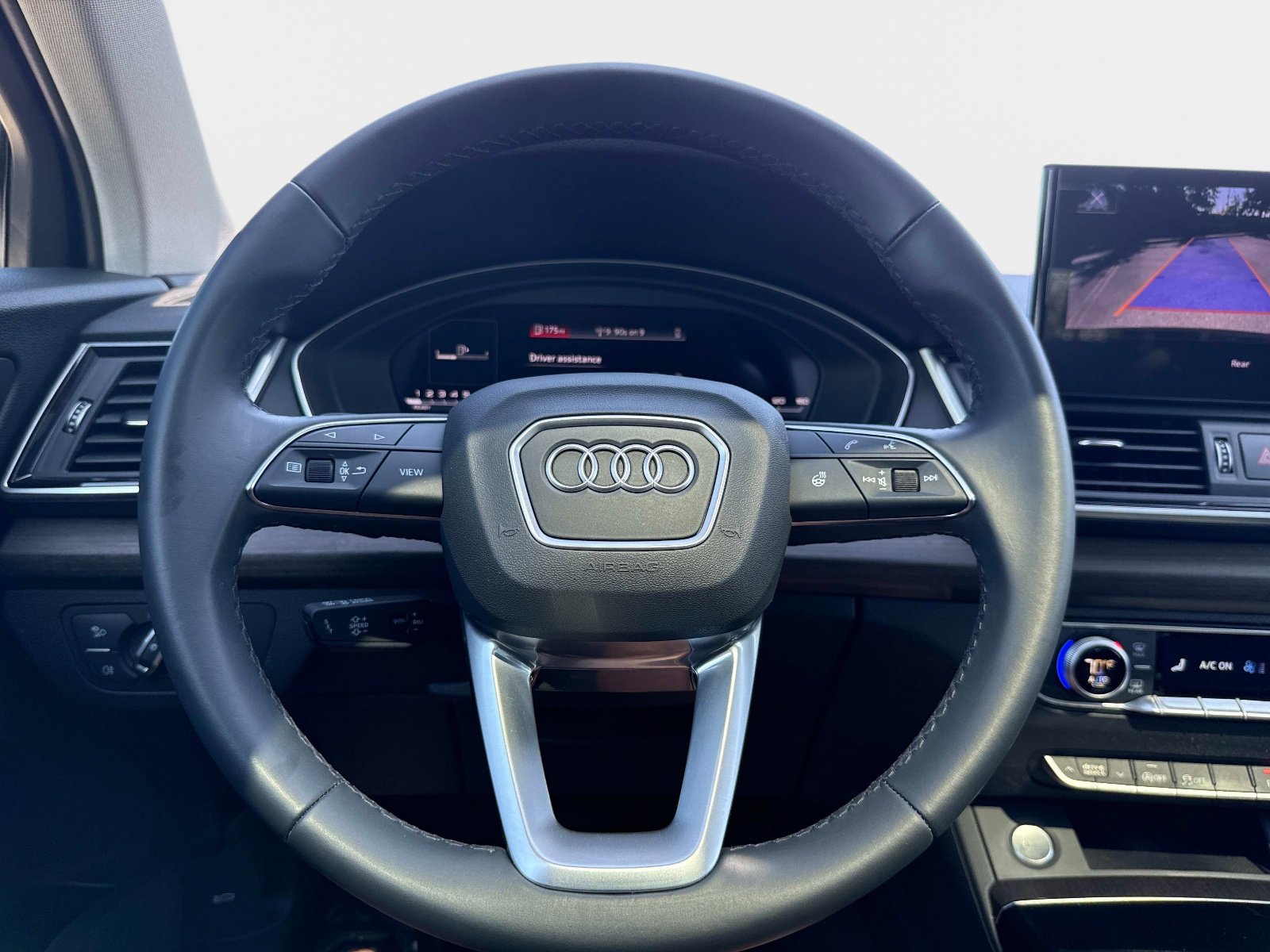 Used 2025 Audi Q5 2.0T Premium image 26