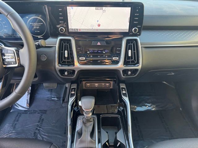 Used 2023 Kia Sorento SX image 24