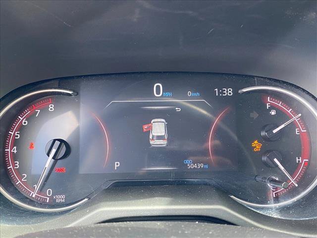 Used 2025 Toyota RAV4 LE AWD/4WD image 11