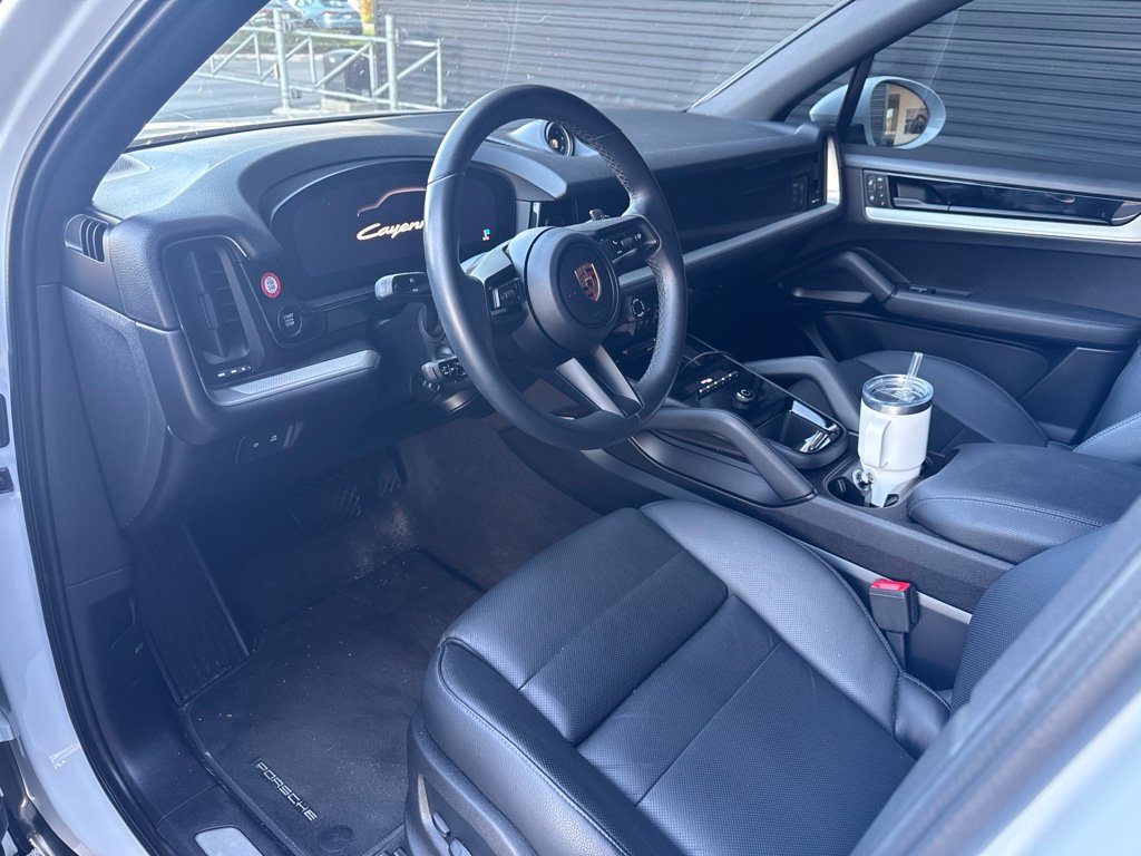 Certified 2024 Porsche Cayenne AWD/4WD image 5