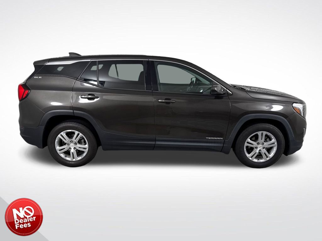 Used 2020 GMC Terrain SLE image 2