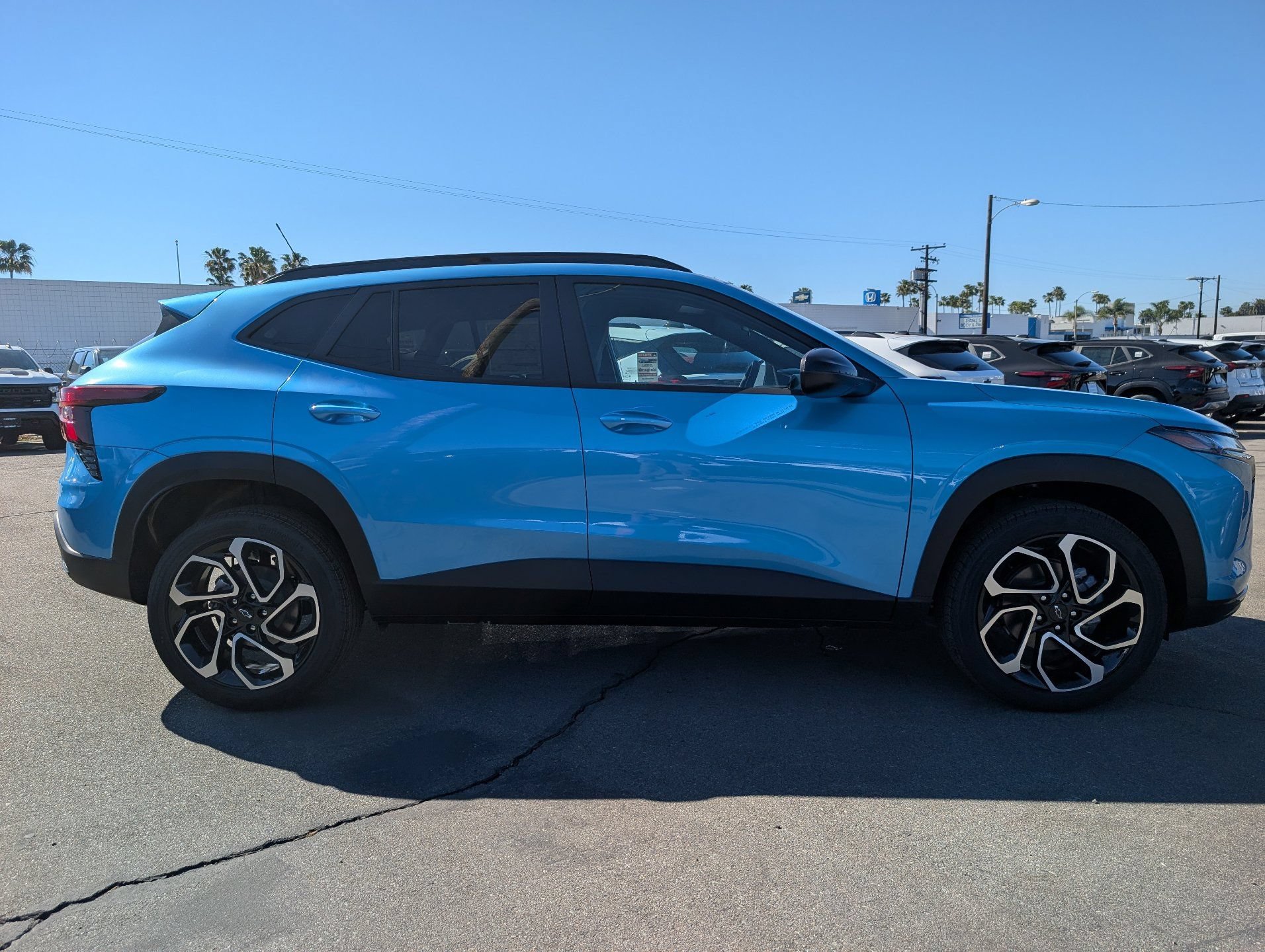 New 2026 Chevrolet Trax RS FWD image 7