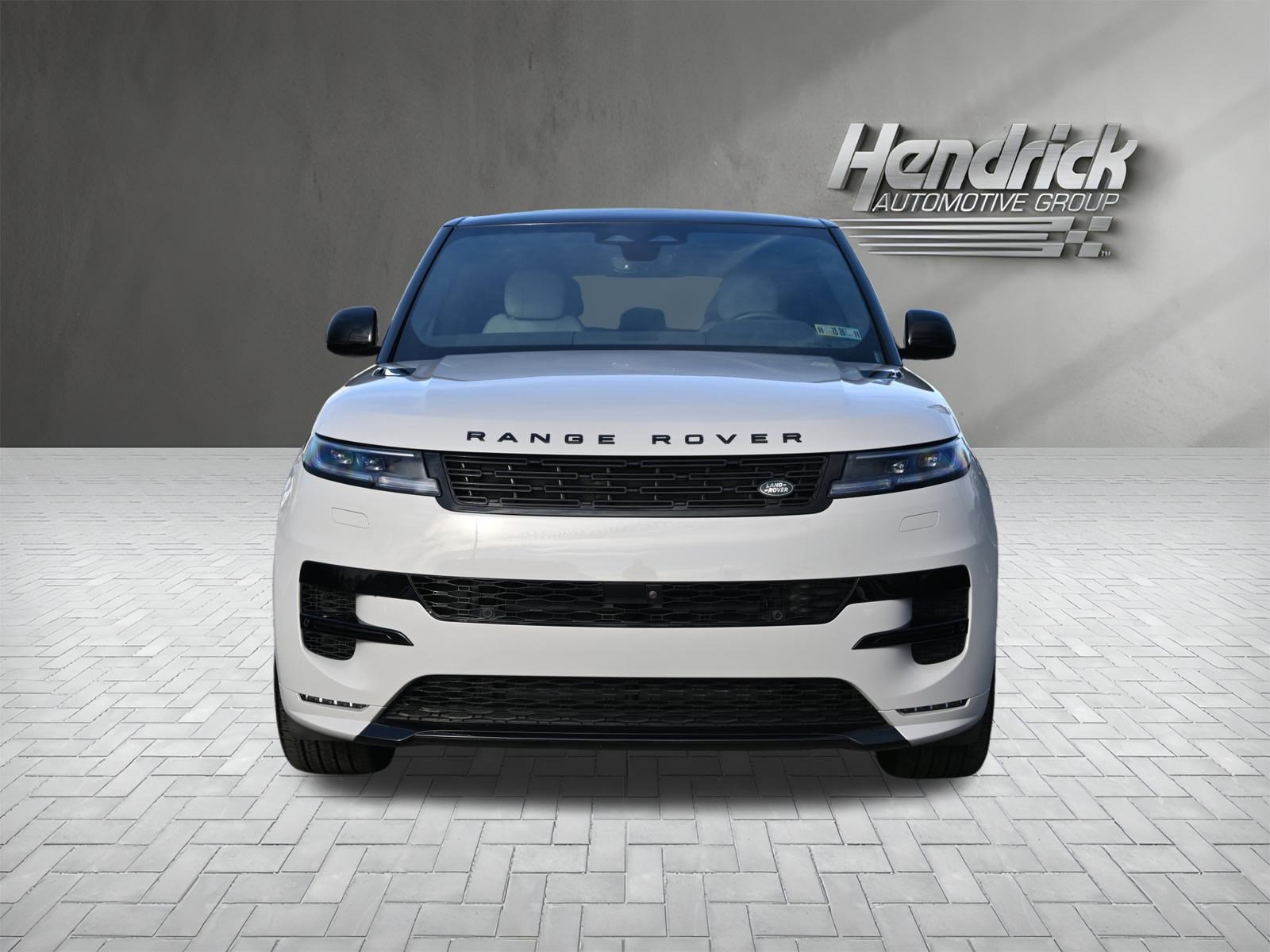 Used 2025 Land Rover Range Rover Sport Dynamic SE image 6