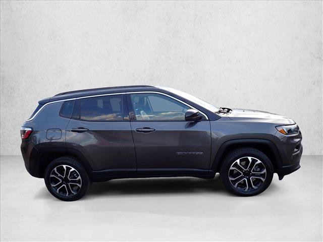 Used 2023 Jeep Compass Limited AWD/4WD image 5