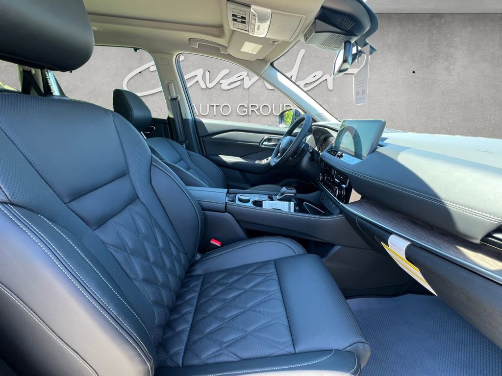 New 2026 Nissan Rogue Platinum AWD/4WD image 25