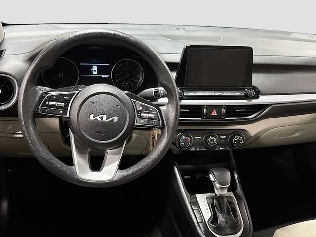 Used 2023 Kia Forte LXS w/ LXS Technology Package FWD image 19