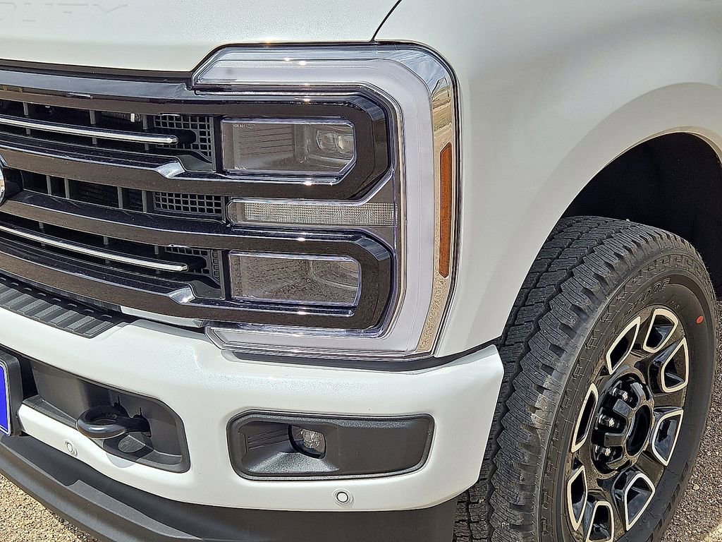 Used 2026 Ford F250 Lariat image 9