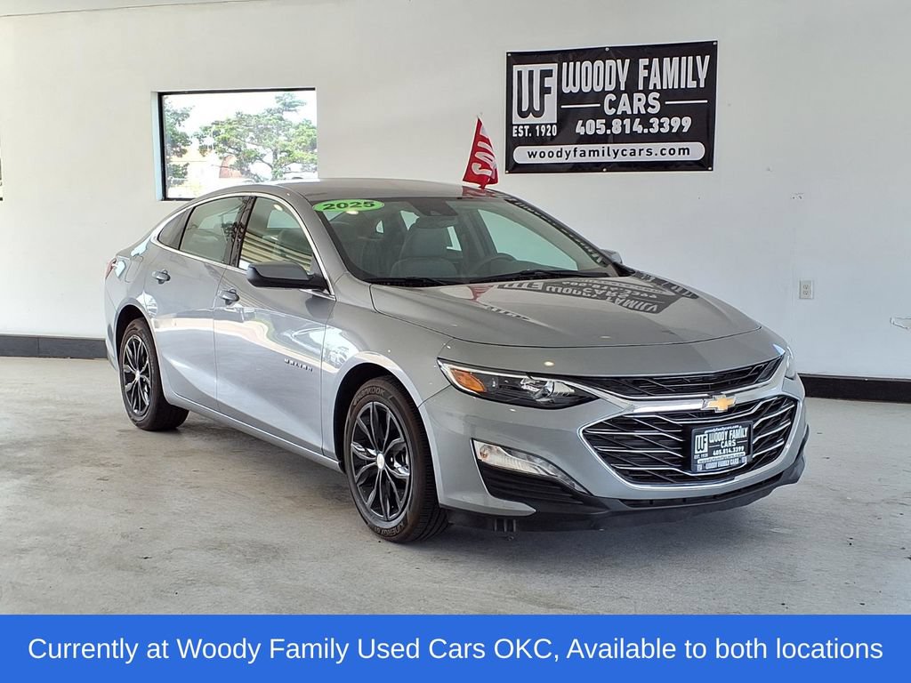 Used 2025 Chevrolet Malibu LT FWD image 1