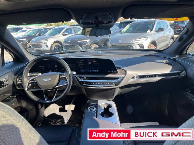 Used 2024 Cadillac Lyriq Tech w/ Driver Assist Package AWD/4WD image 45