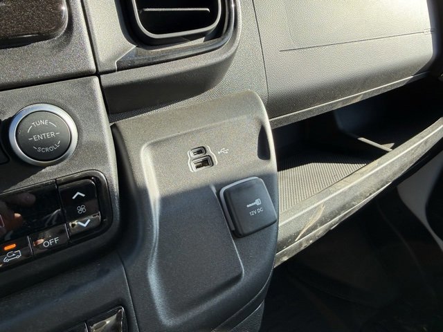 Used 2025 RAM ProMaster 2500 w/ Storage Group image 21