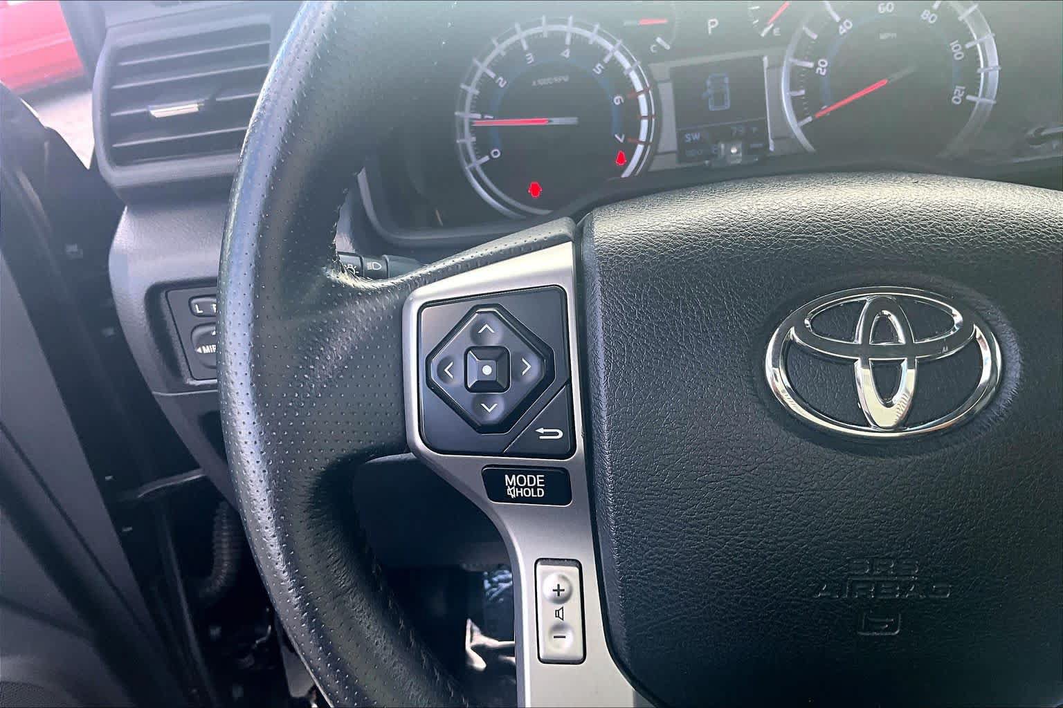 Used 2019 Toyota 4Runner Limited AWD/4WD image 24