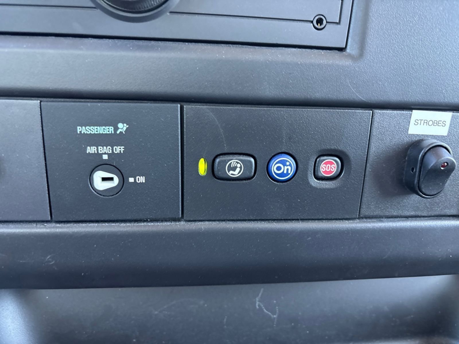 New 2025 GMC Savana 3500 w/ Power Convenience Package image 9