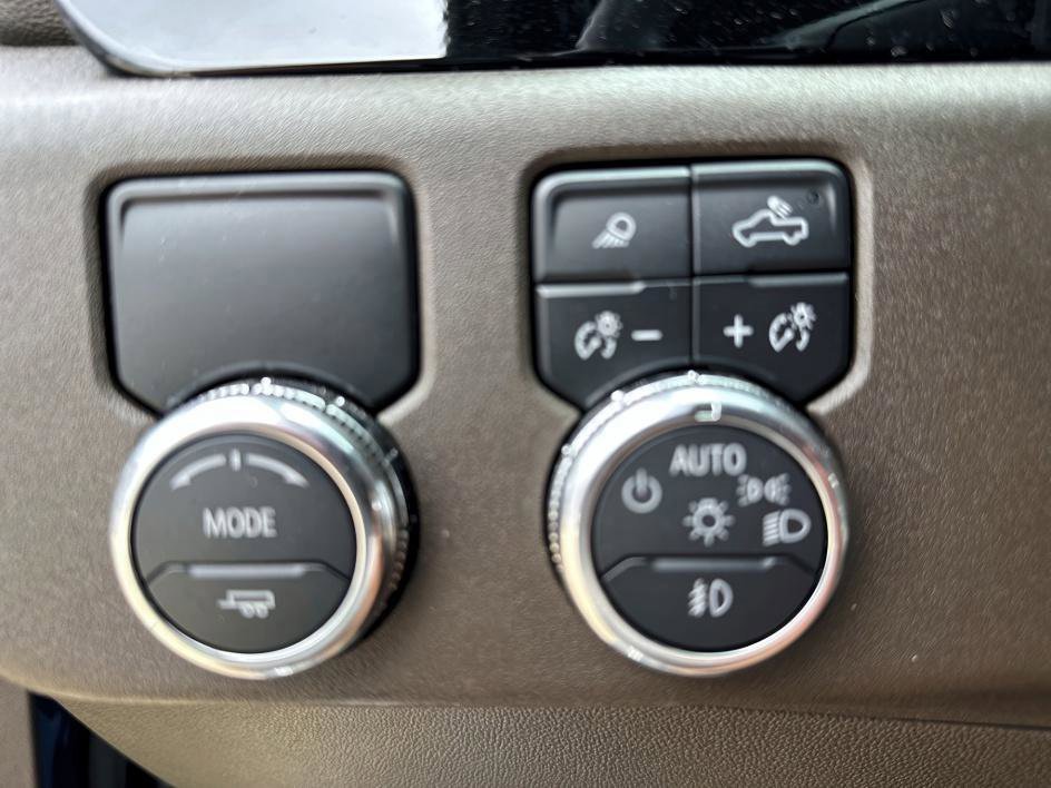 Used 2024 GMC Sierra 1500 SLT image 26