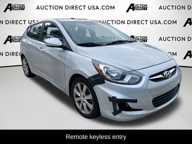 Used 2013 Hyundai Accent SE image 5