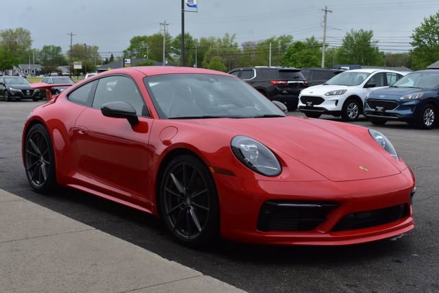 Used 2024 Porsche 911 Carrera T RWD image 12