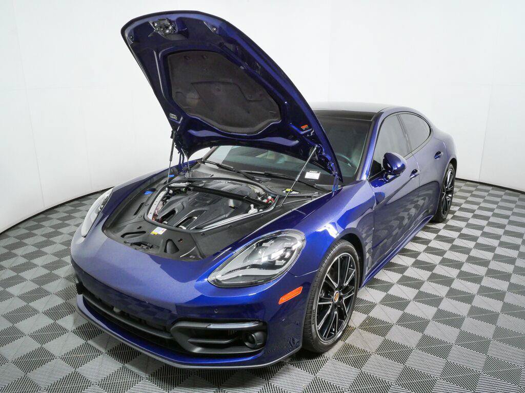 Certified 2023 Porsche Panamera 4 Platinum Edition AWD/4WD image 36
