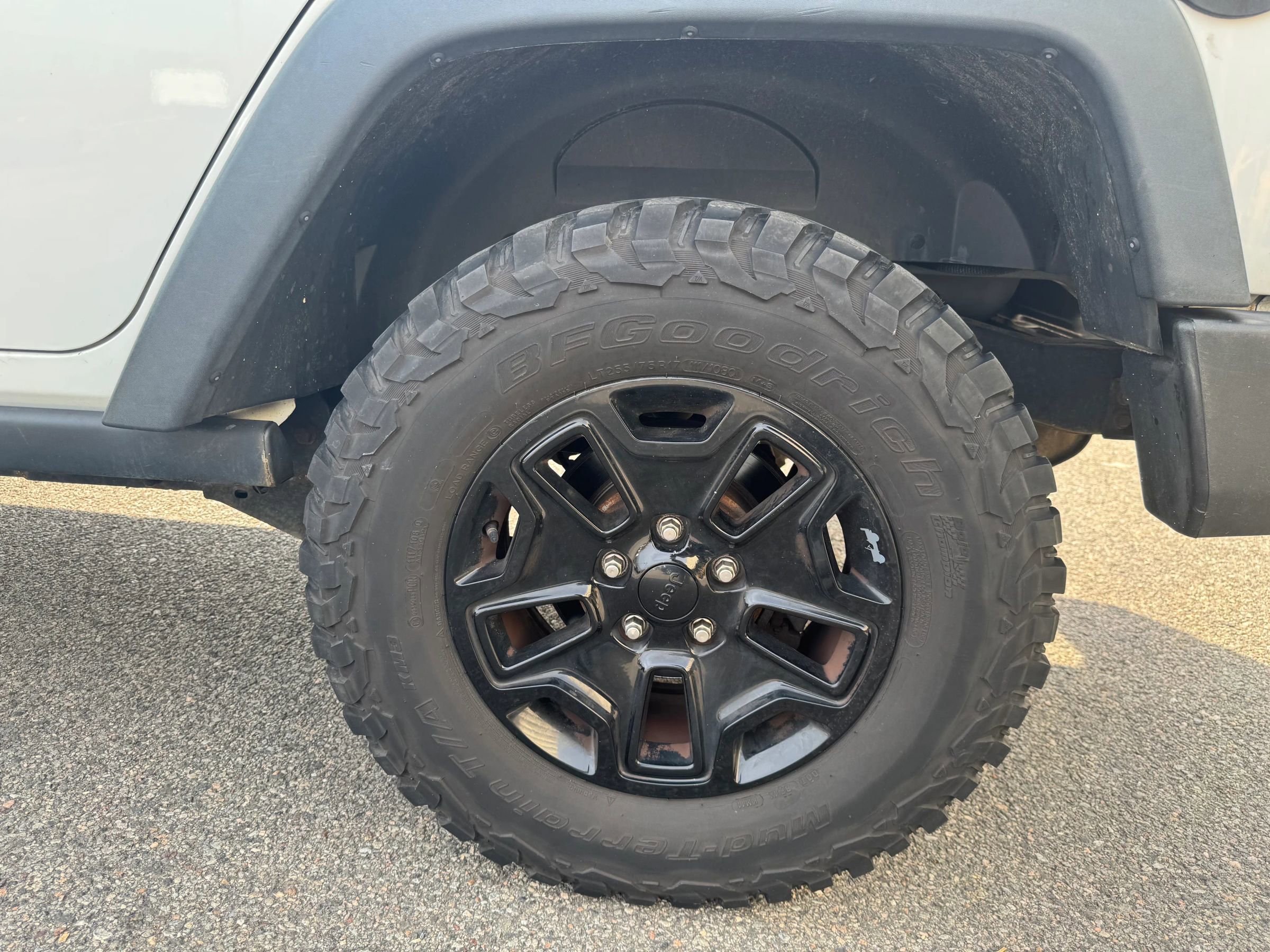 Used 2016 Jeep Wrangler Unlimited Sport image 26