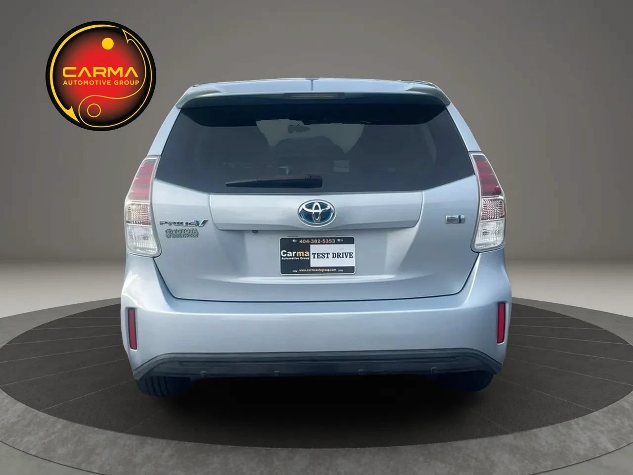 Used 2016 Toyota Prius V Five FWD image 4