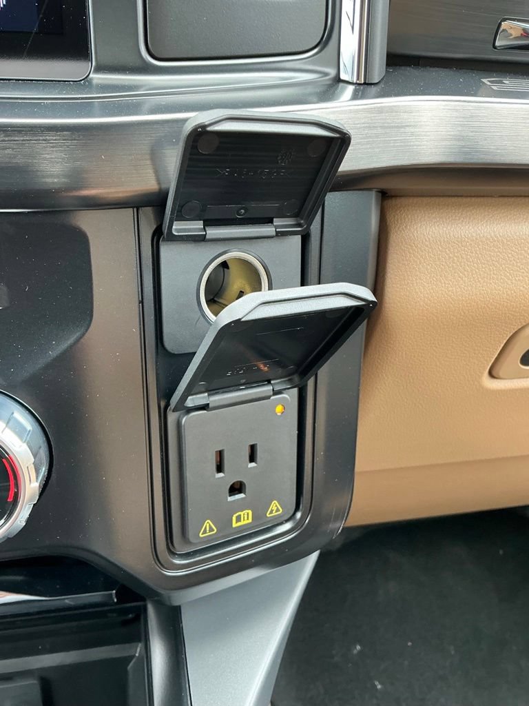 New 2026 Ford F250 Lariat RWD image 46