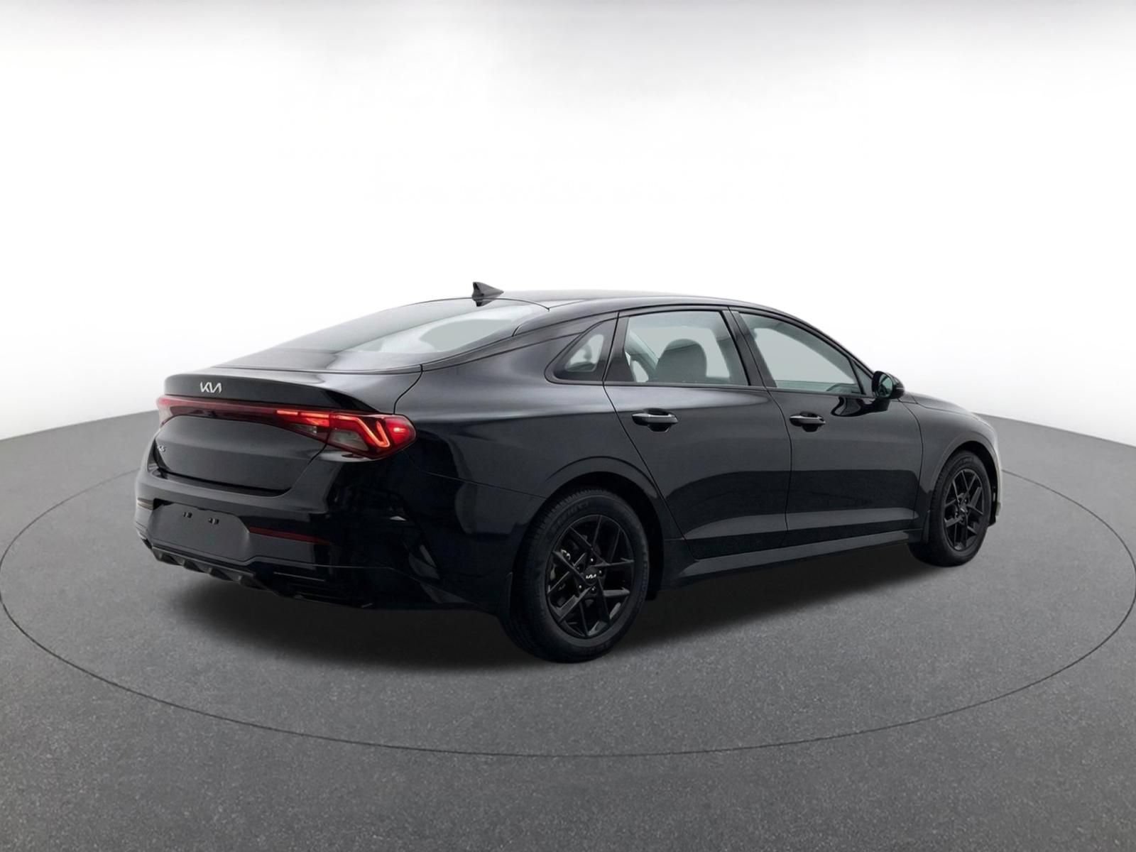 Used 2025 Kia K5 LXS FWD image 9