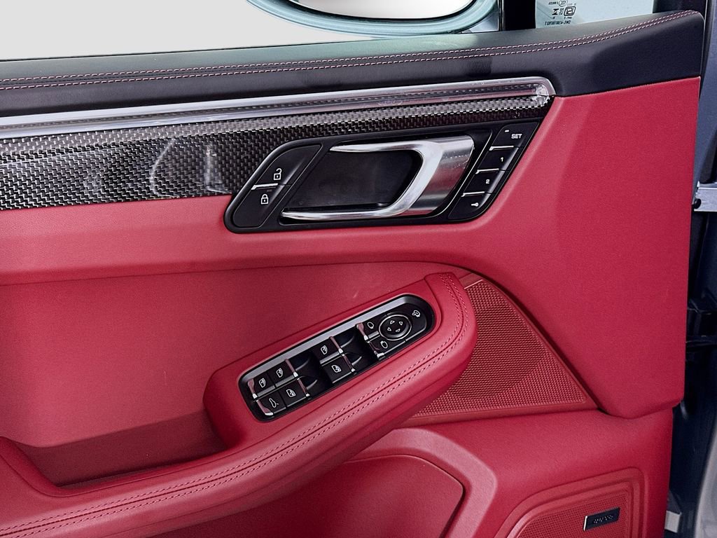 New 2025 Porsche Macan image 20
