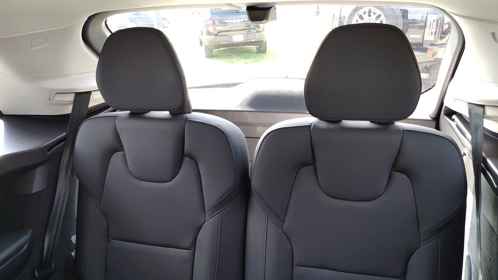 New 2026 Volvo XC90 B6 Plus w/ Protection Package Premier AWD/4WD image 37