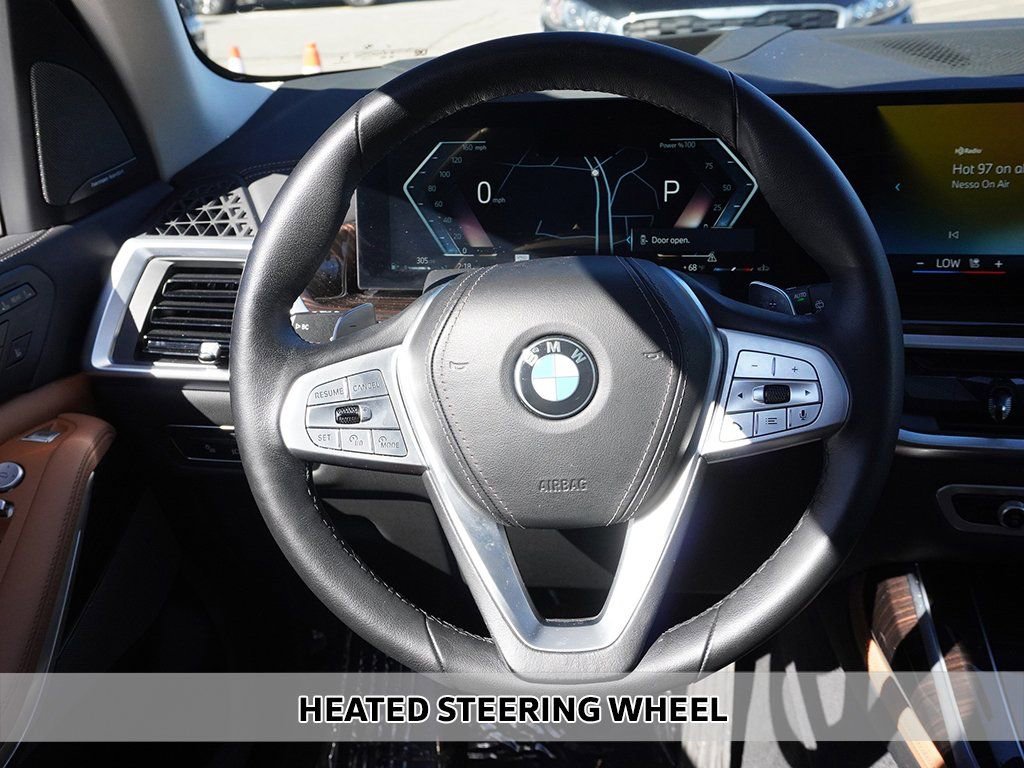 Used 2024 BMW X7 xDrive40i w/ Premium Package image 10