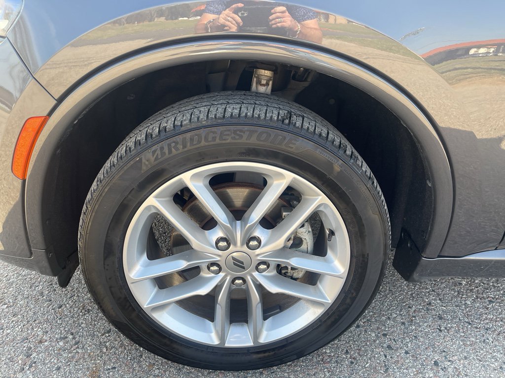 Used 2024 Dodge Durango GT image 2