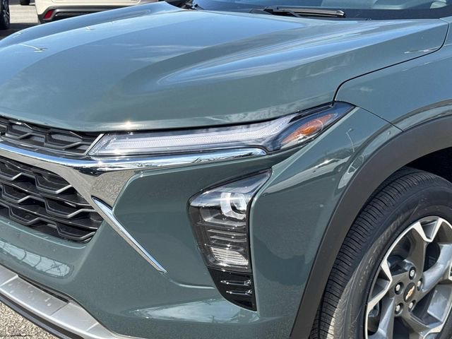 New 2026 Chevrolet Trax LT w/ Driver Confidence Package image 10