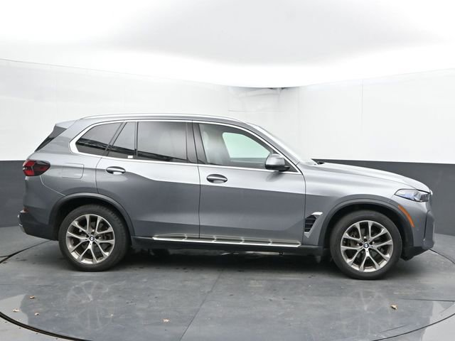 Used 2024 BMW X5 xDrive40i AWD/4WD image 12