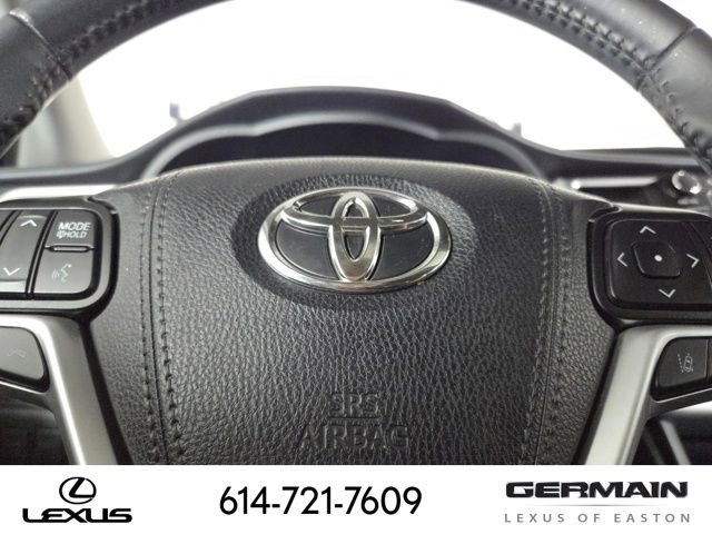 Used 2019 Toyota Highlander SE image 24