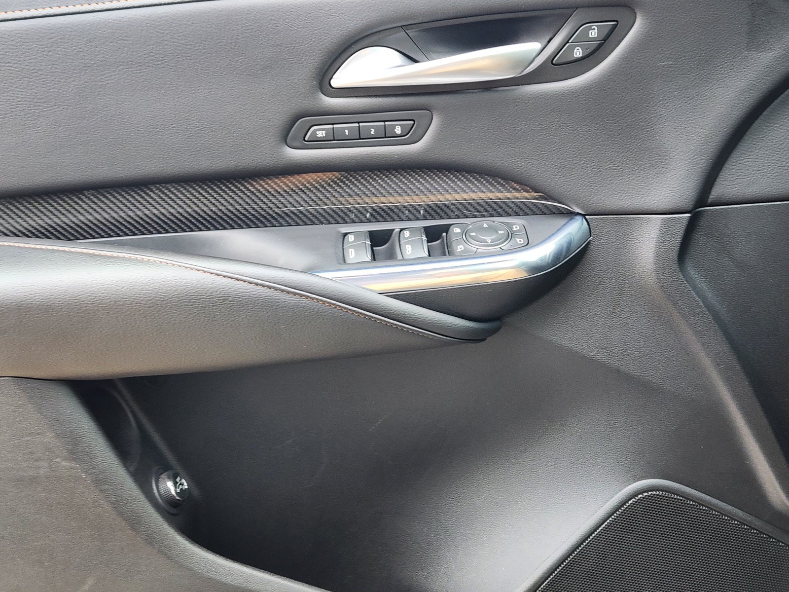 Certified 2023 Cadillac XT4 Sport w/ LPO, Onyx Lite Package FWD image 19