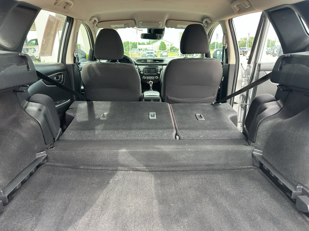 Used 2020 Nissan Rogue Sport S FWD image 33