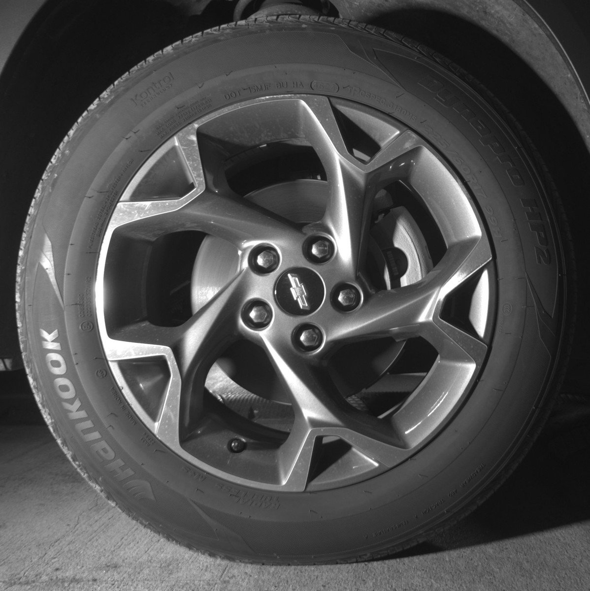 Used 2025 Chevrolet Trax LT FWD image 13