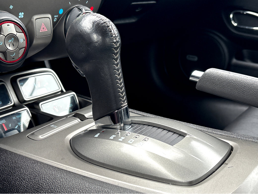 Used 2015 Chevrolet Camaro SS image 17