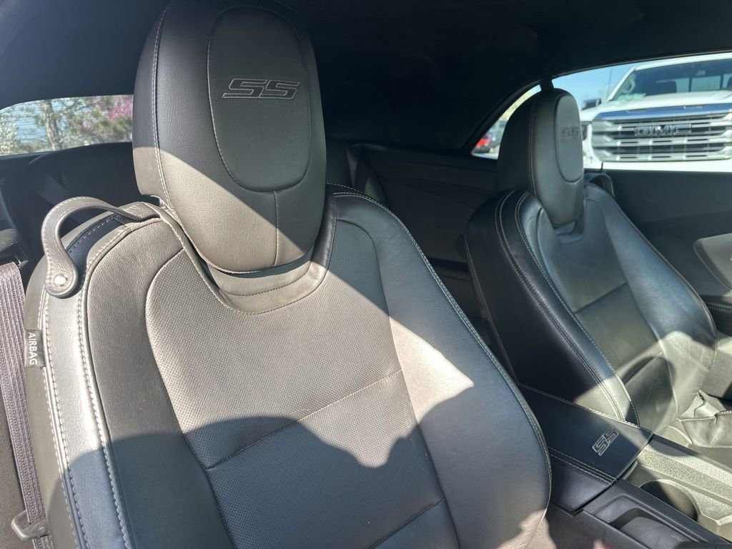 Used 2013 Chevrolet Camaro SS image 30