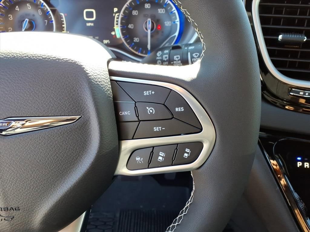 New 2026 Chrysler Voyager LX image 22