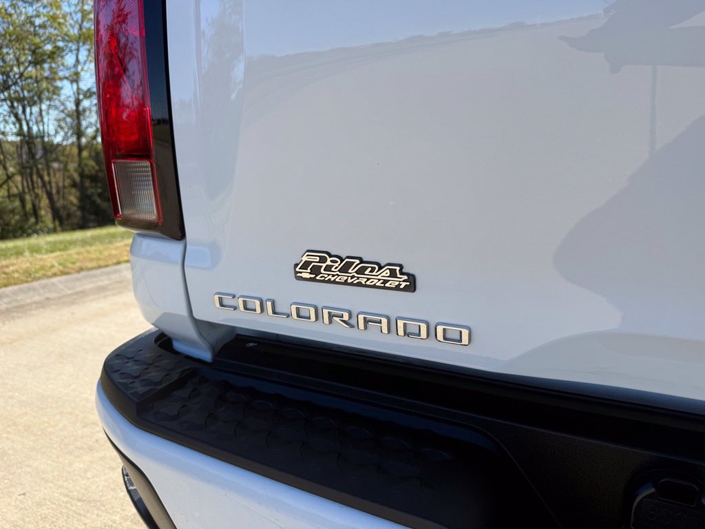 Used 2024 Chevrolet Colorado LT w/ LT Convenience Package RWD image 6