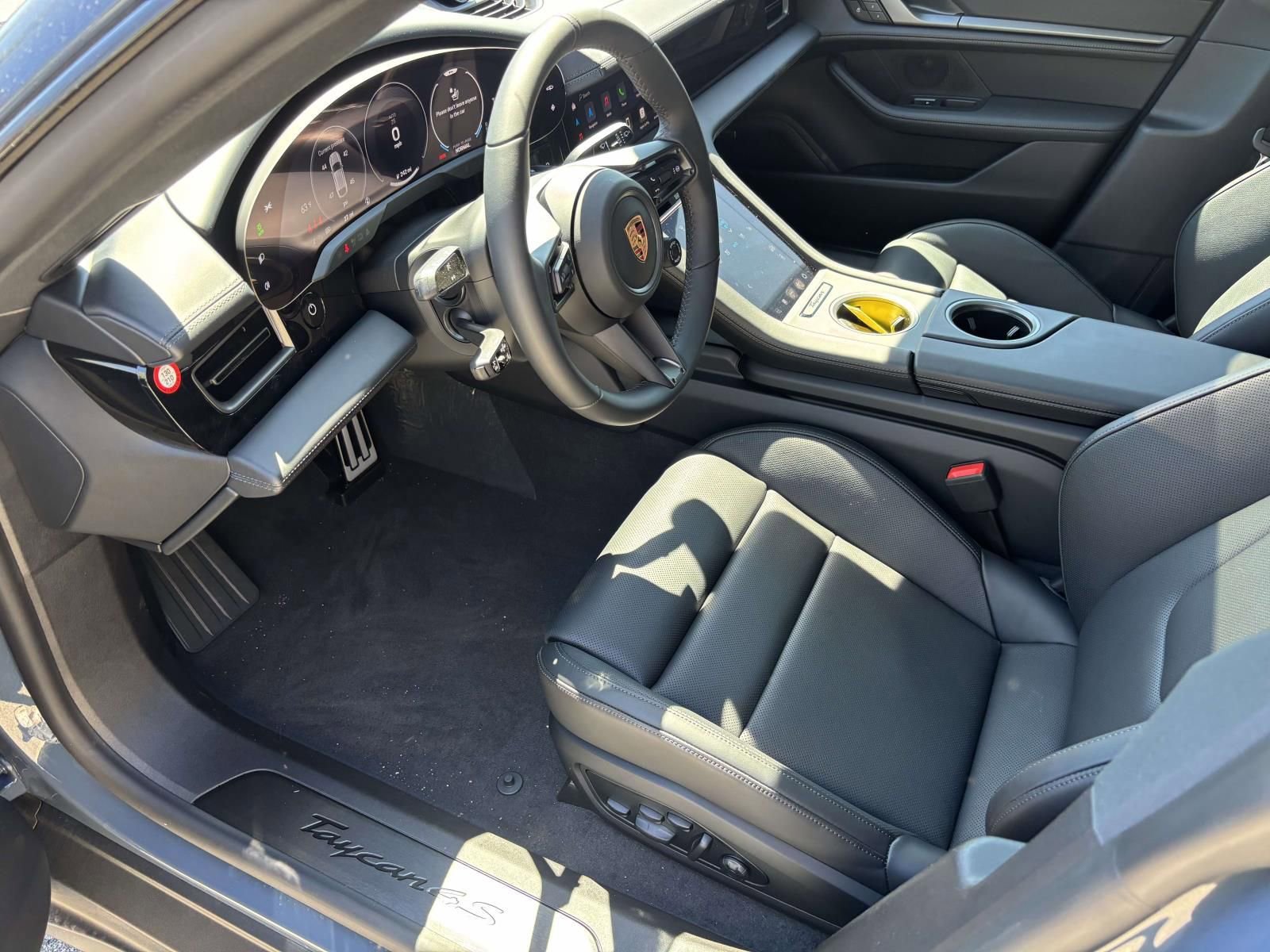 New 2026 Porsche Taycan 4S AWD/4WD image 19