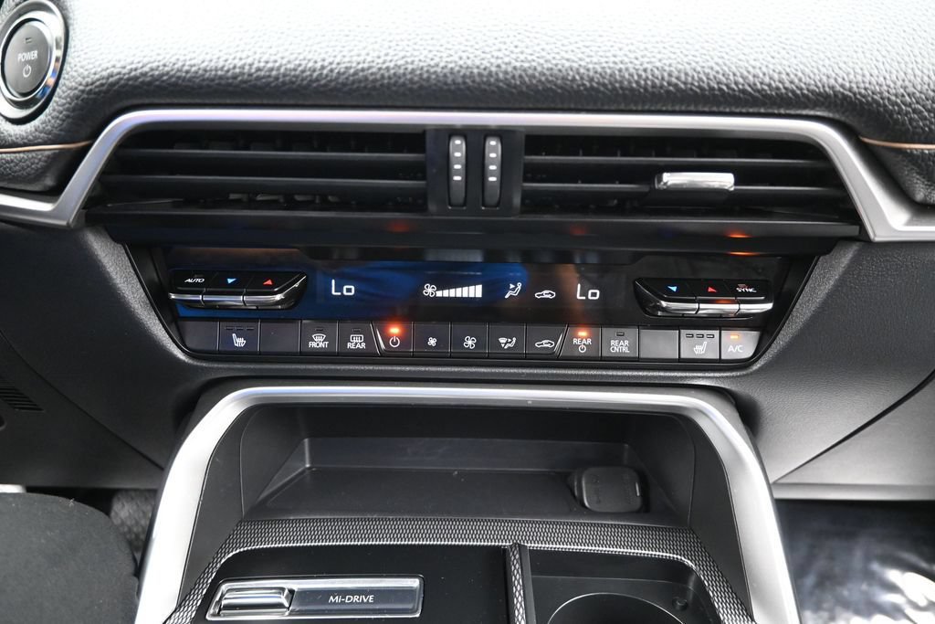 Used 2024 MAZDA CX-90 Plug-In Hybrid w/ Preferred AWD/4WD image 23