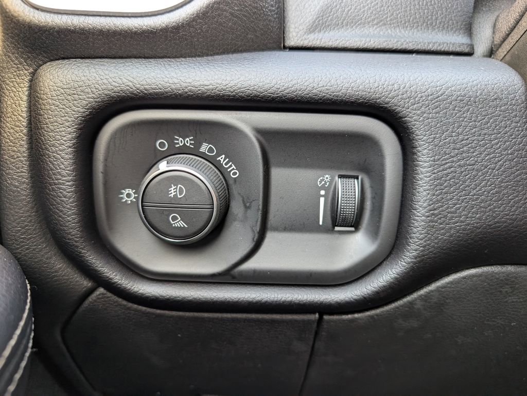 Used 2022 RAM 3500 Big Horn w/ Level A Equipment Group image 40