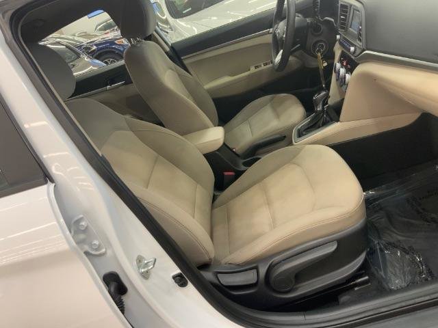 Used 2019 Hyundai Elantra SE FWD image 14