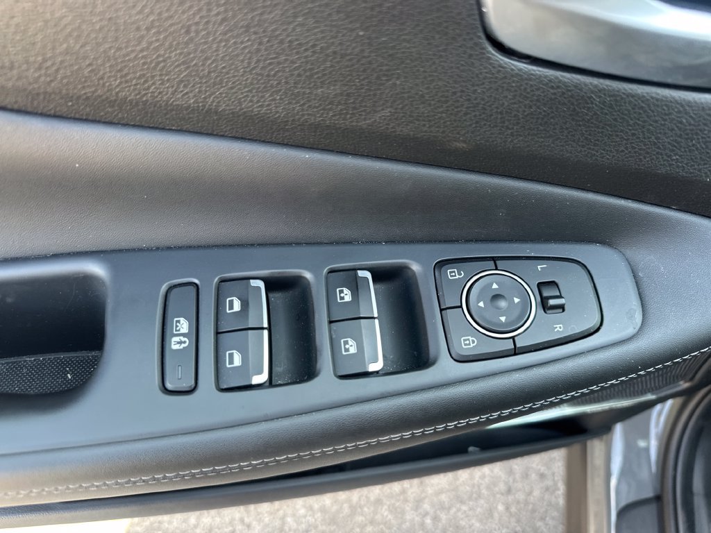 Used 2023 Hyundai Santa Fe SEL w/ Premium Package AWD/4WD image 46