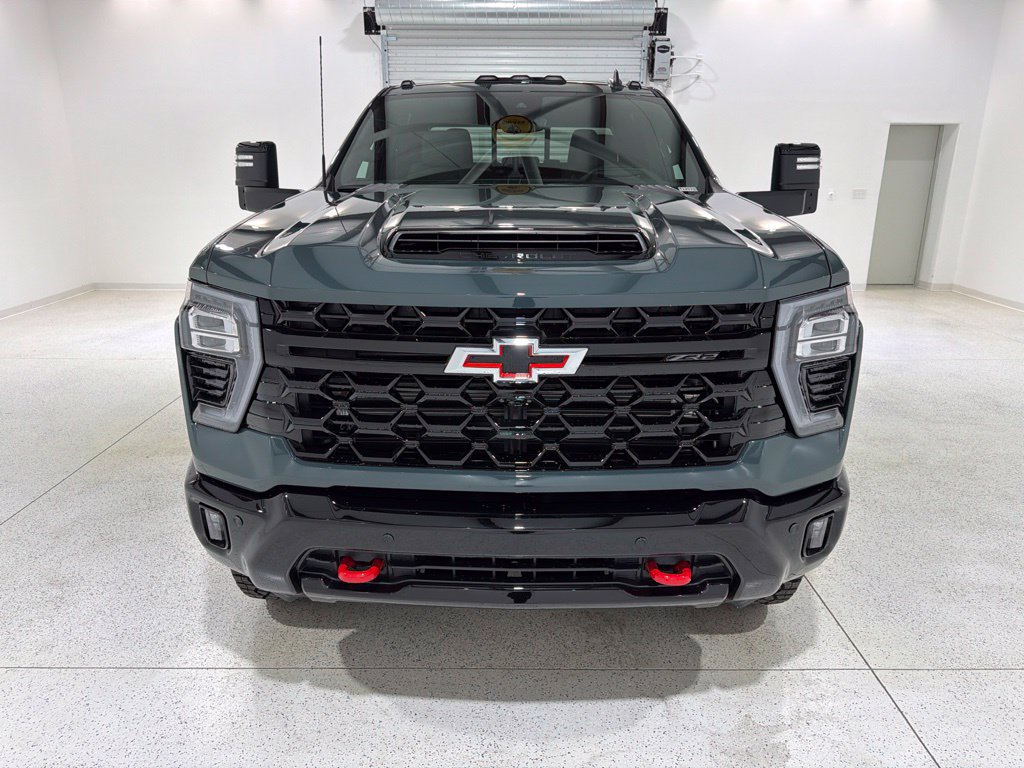 New 2026 Chevrolet Silverado 2500 ZR2 w/ LPO, Dark Essentials Package AWD/4WD image 8