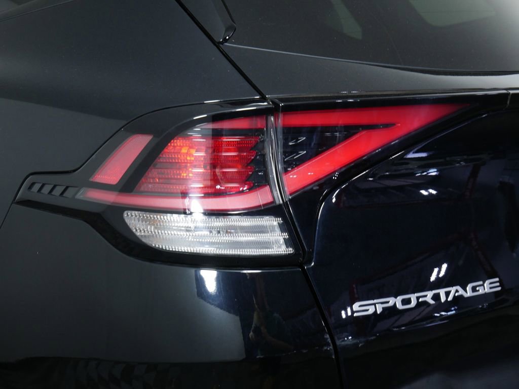 Certified 2023 Kia Sportage X-Line AWD/4WD image 14