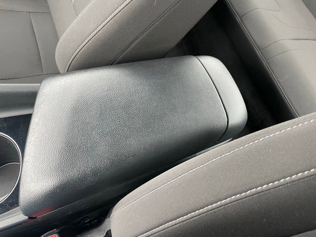 Used 2025 Hyundai Elantra SEL FWD image 47