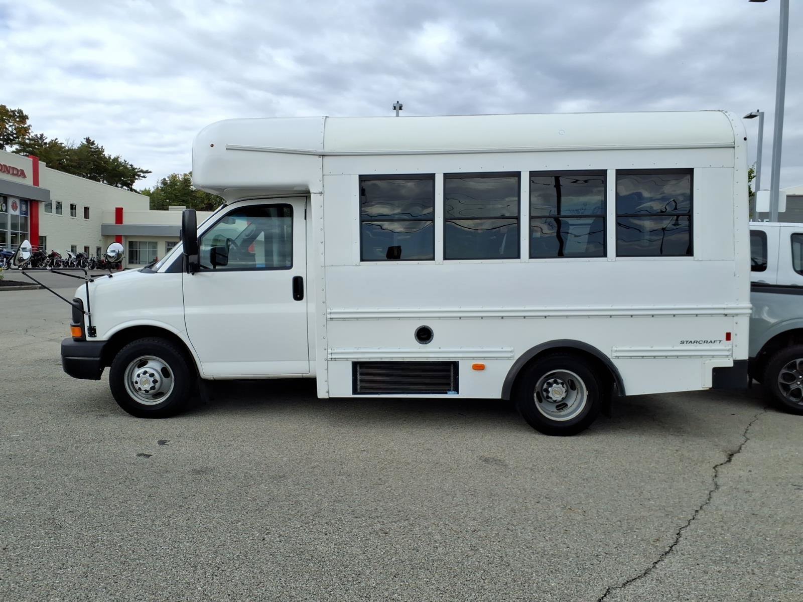 Used 2014 Chevrolet Express 3500 w/ School Bus Package RWD image 3