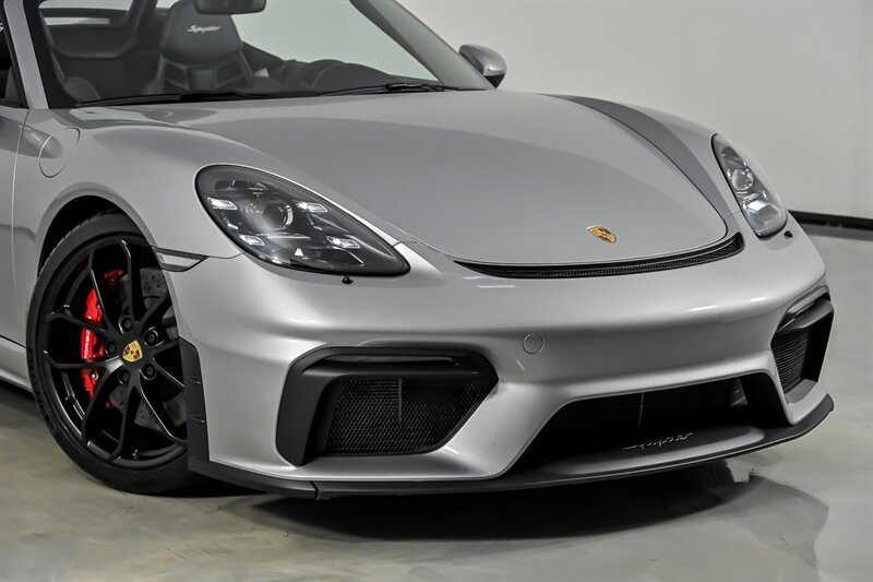 Used 2022 Porsche 718 Boxster Spyder RWD image 3