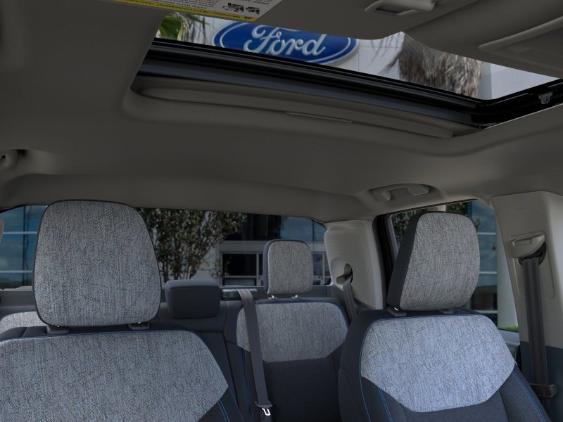 New 2026 Ford Maverick XLT w/ XLT Luxury Package FWD image 13